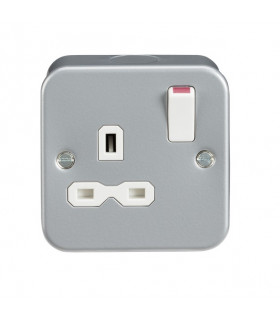 Metal Clad 13A 1G DP Switched Socket