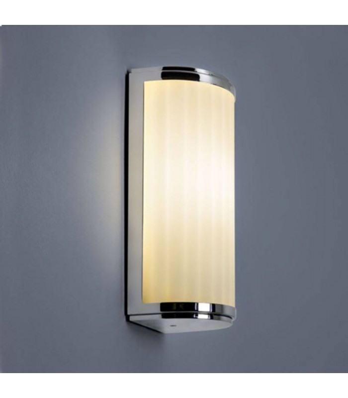 1 Light Bathroom Wall Light Polished Chrome IP44 - 1