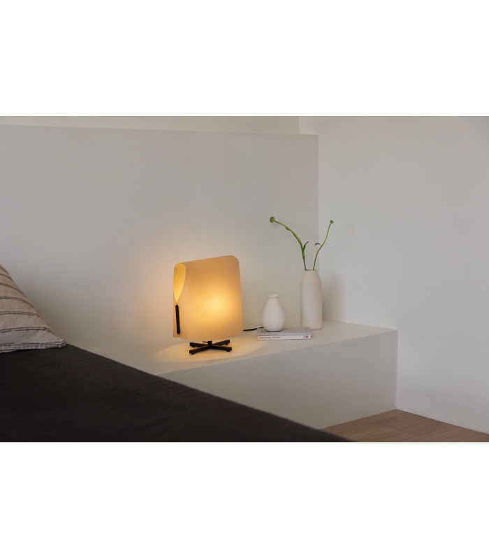 Luang Small Black Camel Table Lamp-2