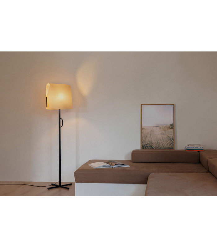 Luang Black Camel Floor Lamp-2