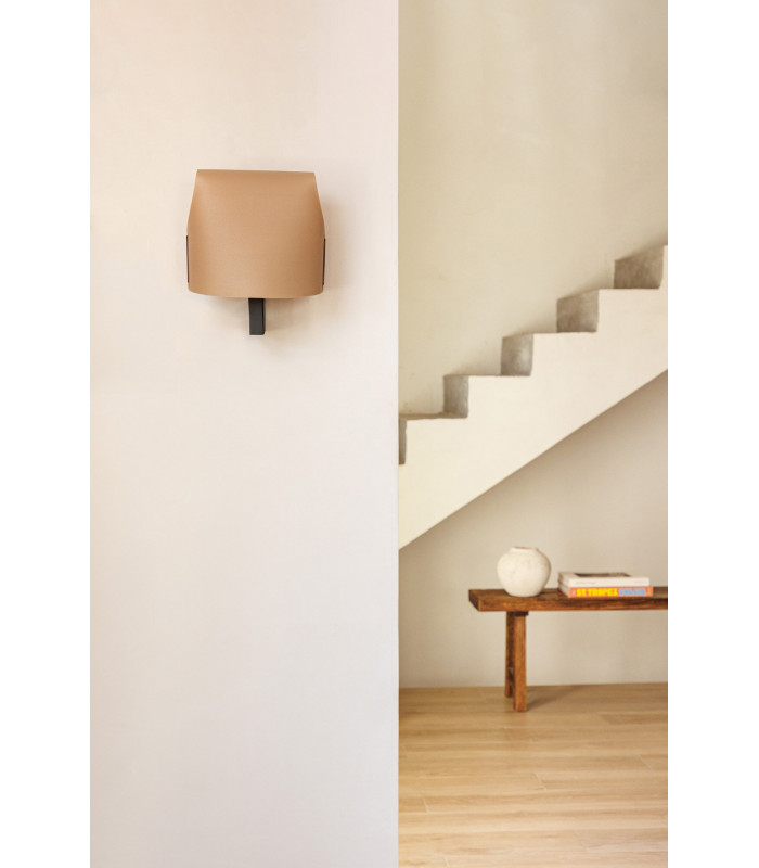 Luang Black Camel Wall Lamp-2