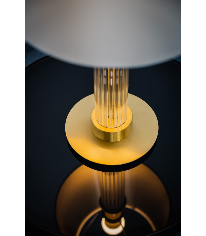 Hampton Table Lamp With Round Tapered Shade Creamy (Gold Inside) Transparent (Fluted) Brushed Brass-6