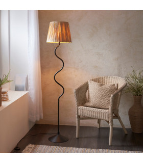 Wriggle Floor Lamp with Tapered Shade Matt Black, Natural Raffia, 1x E27