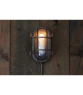 Ruben Outdoor Small Oval Bulkhead Antique Brass IP54-1