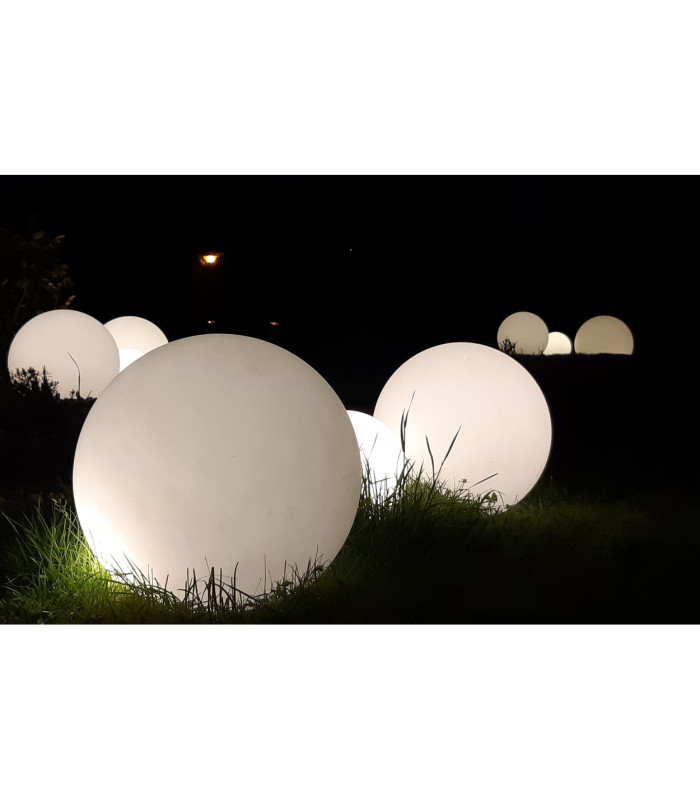 Ball 50cm Outdoor Spike White 1xE27 IP44-6