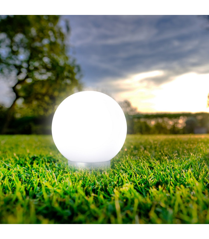 Ball LED 15cm Solar Outdoor Spike White Dawn to Dusk Sensor 9000-10000K IP44-4