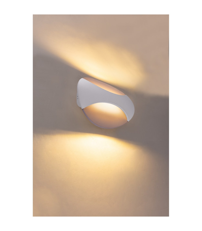 Alexandra Integrated LED Wall Lamp White LED 3000K-5