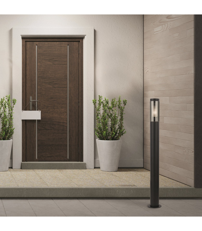 Batton 900mm Outdoor Post Black & Smoked Diffuser IP44_Room